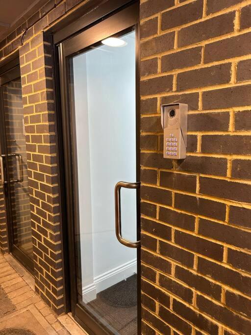 Rye Brand New Apartment Екстер'єр фото