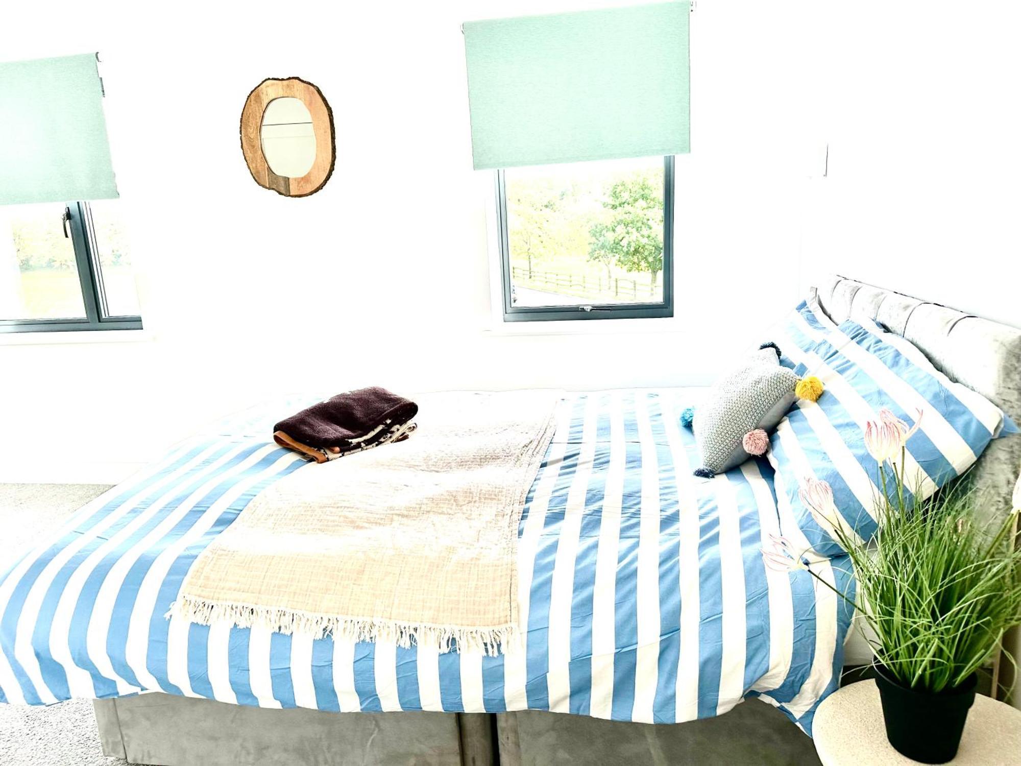 Rye Brand New Apartment Екстер'єр фото