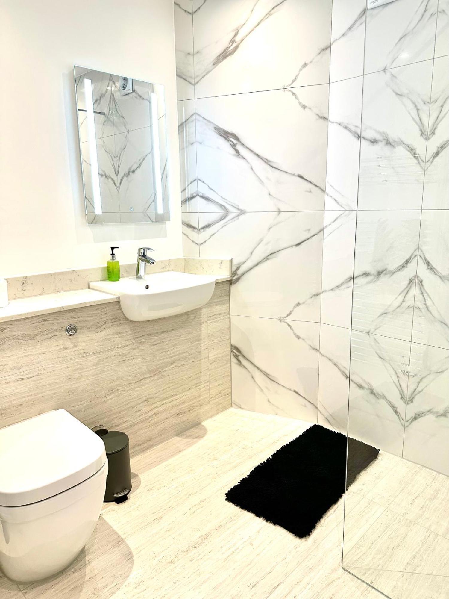 Rye Brand New Apartment Екстер'єр фото