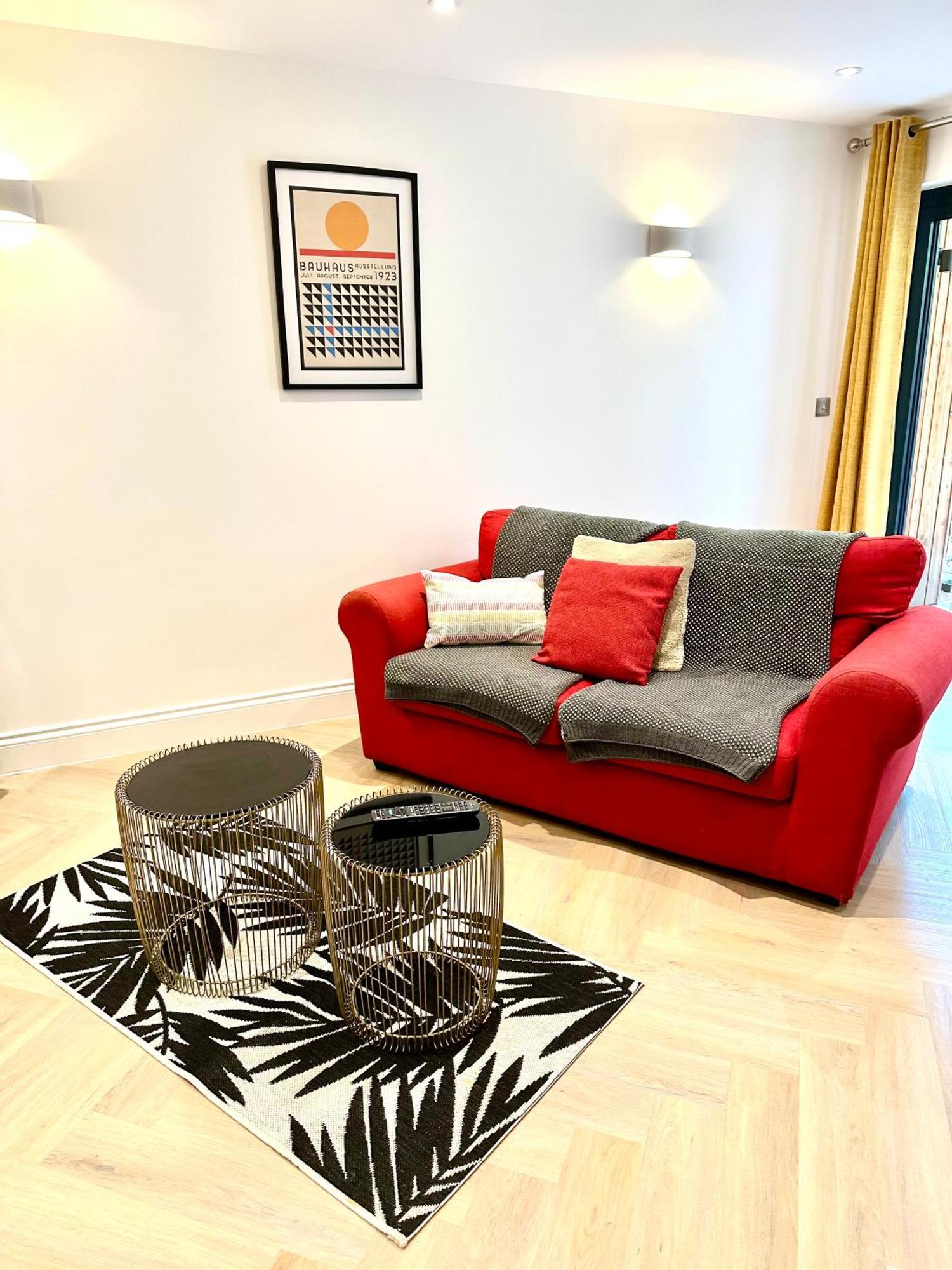 Rye Brand New Apartment Екстер'єр фото